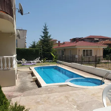 уютно и просторно студио Διαμέρισμα Ράβντα