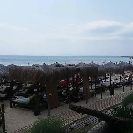 شقة уютно и просторно студио