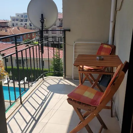 Apartamento уютно и просторно студио