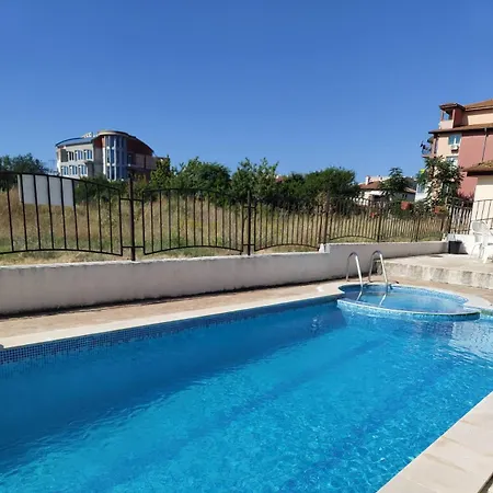 公寓 уютно и просторно студио