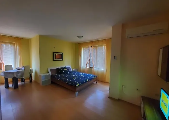 아파트 уютно и просторно студио 라브다